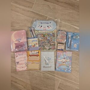 New Cute Cinna Themed Stationery Set